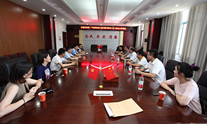 情系贫困户 居然之家安徽淮南店慰问暖人心